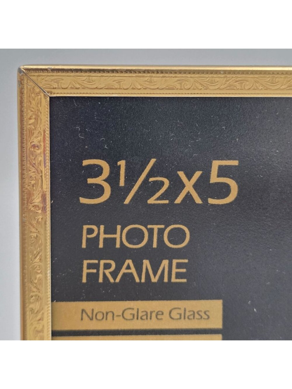 Gold Tone Ornate Vintage Picture Frames Metal Embossed Detailing 3x4.75" PF70